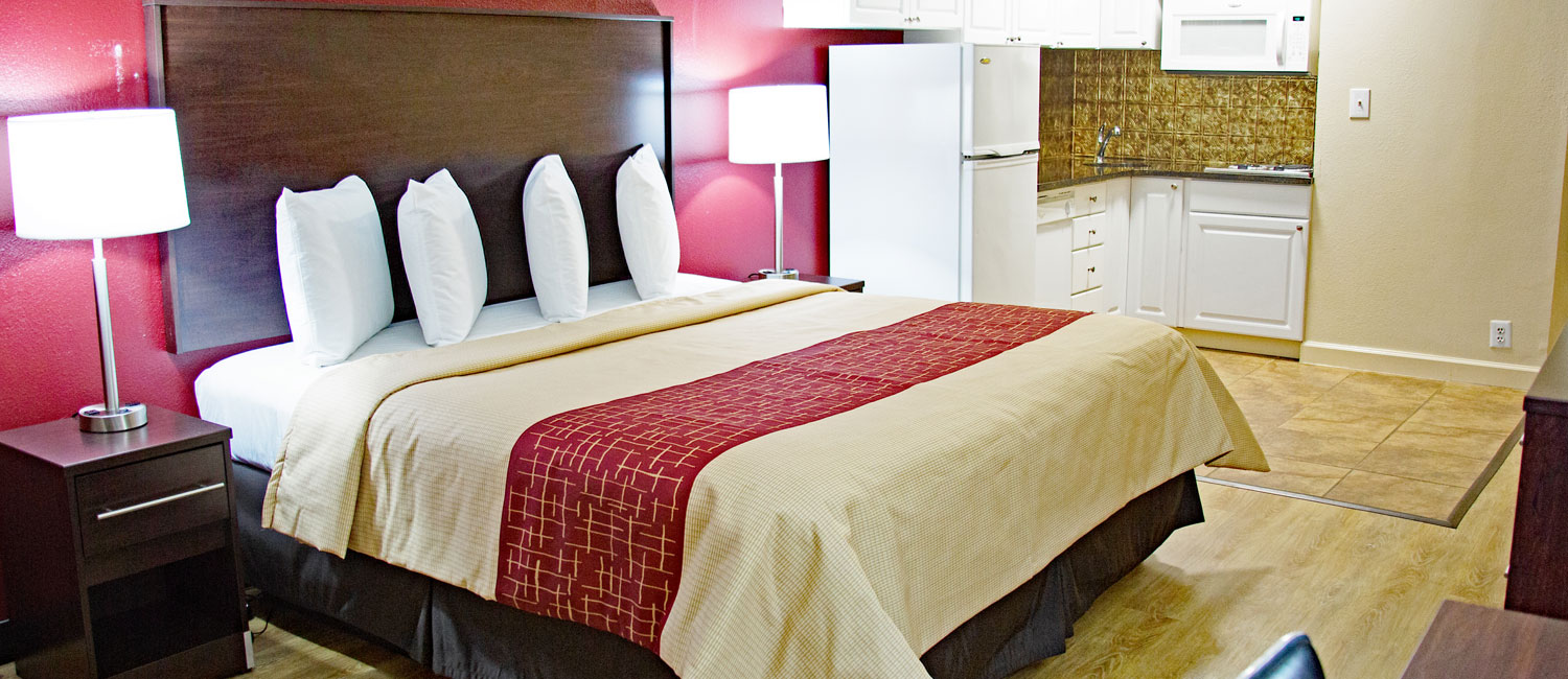 EXPERIENCE UNMATCHED COMFORT AND CONVENIENCE IN OUR JACKSONVILLE GUEST ROOMS