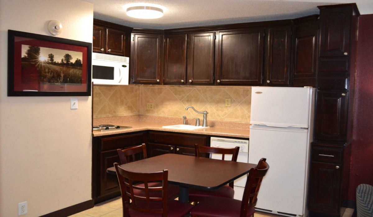 Kitchenette with dining