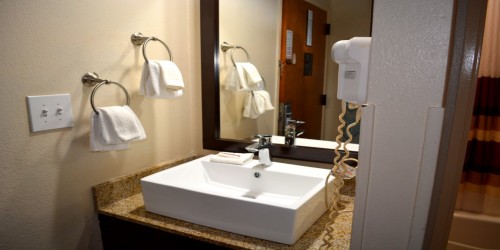 Jacksonville Hotel - bathroom